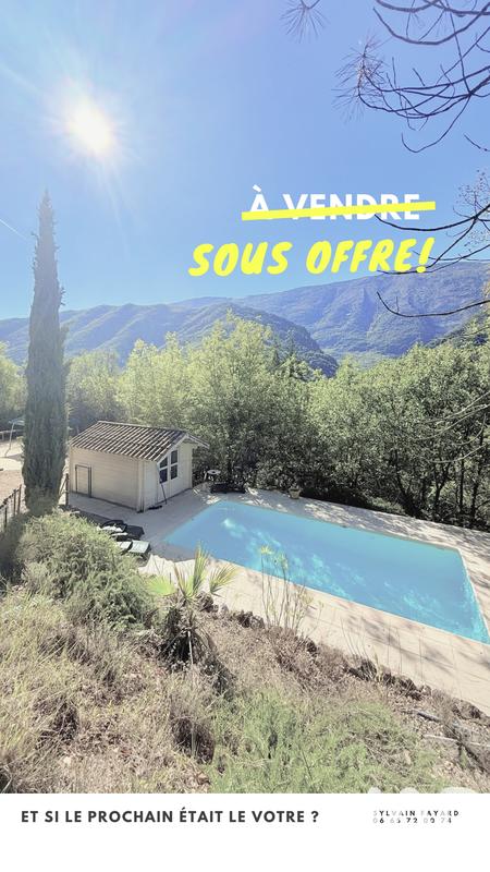 Maison - 104 m² - 4 pièces