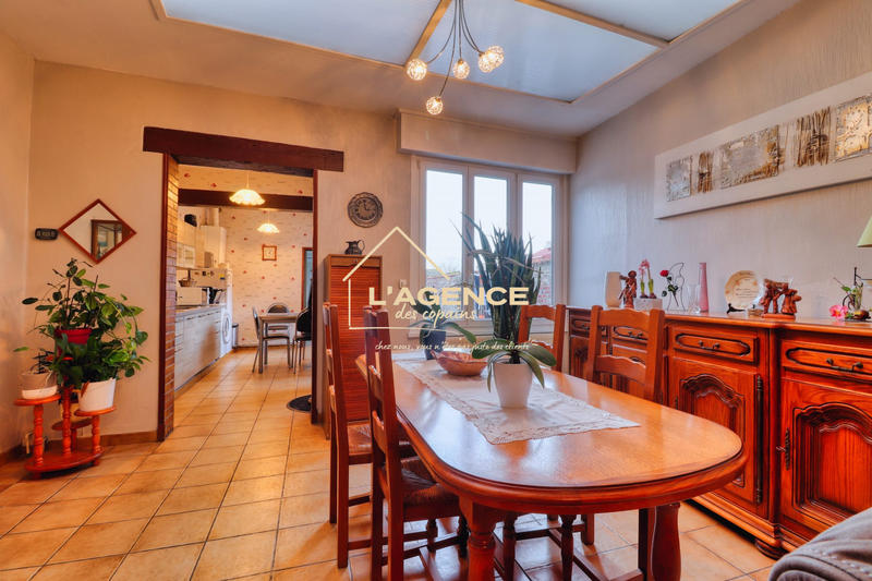 Maison - 143 m² - 6 pièces