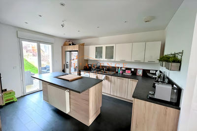 Maison - 157 m² - 6 pièces