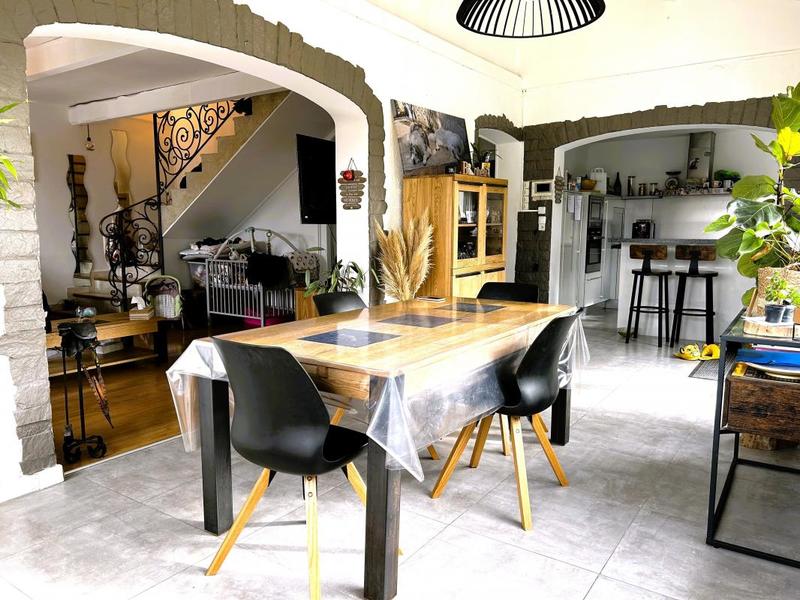 Maison - 150 m² - 6 pièces