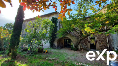 Maison - 280 m² - 12 pièces