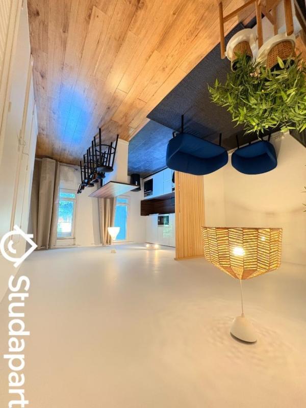 Chambre - 9 m² - 1 pièce