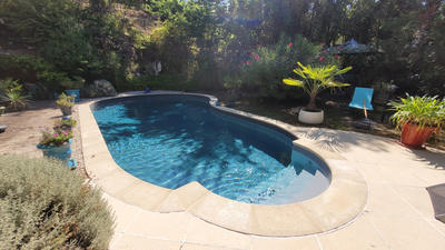 Maison - 210 m² - 7 pièces