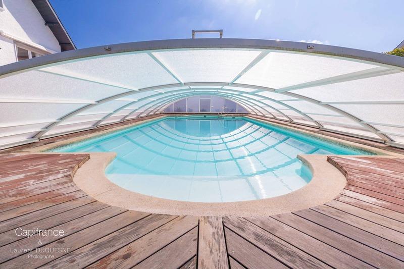 Maison - 200 m² - 8 pièces