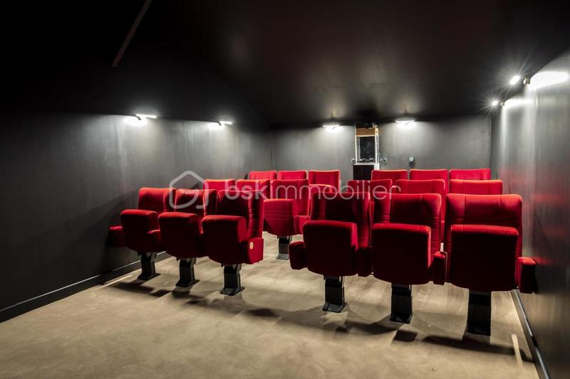 Demeure - 506 m² - 20 pièces