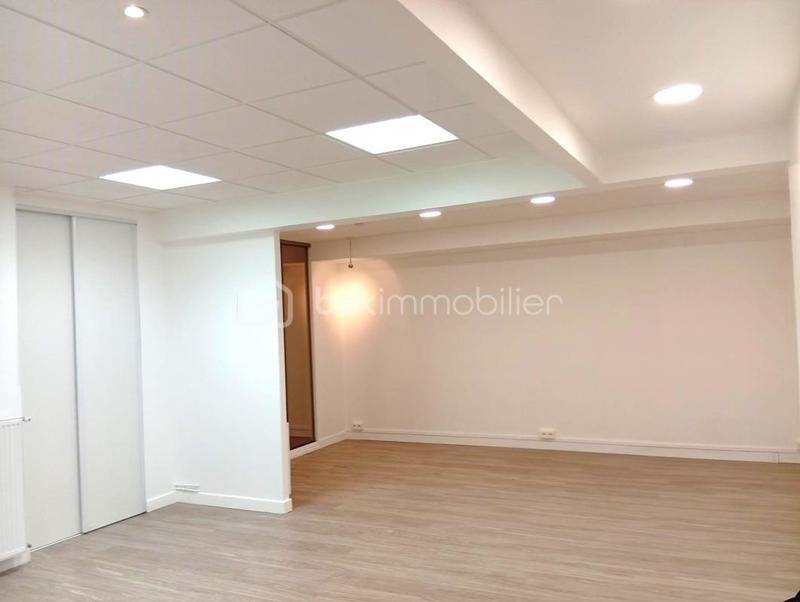 Local commercial - 71 m² - 1 pièce