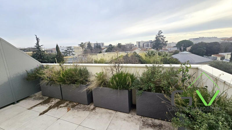 Appartement - 80 m² - 3 pièces