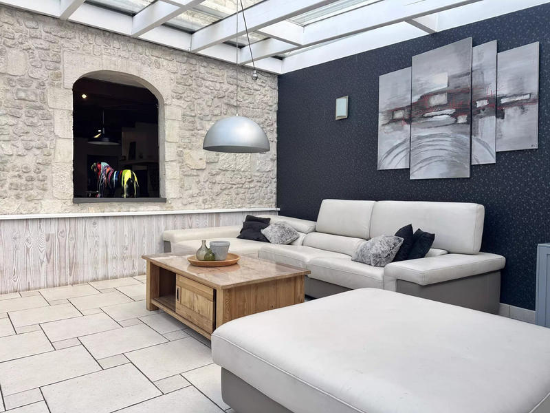 Maison - 304 m² - 10 pièces