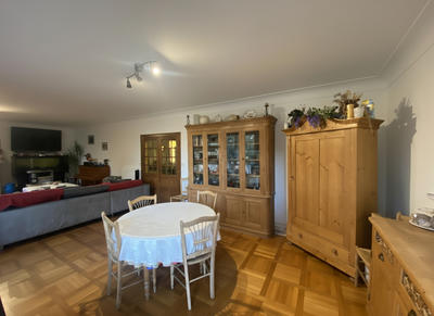 Maison - 205 m² - 8 pièces