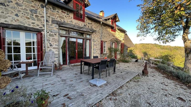 Fermette - 200 m² - 5 pièces