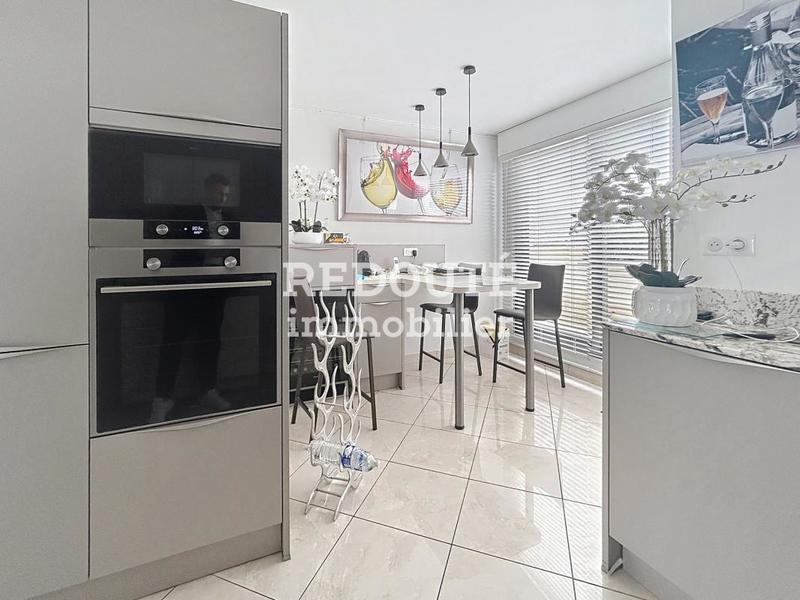 Penthouse - 171 m² - 6 pièces