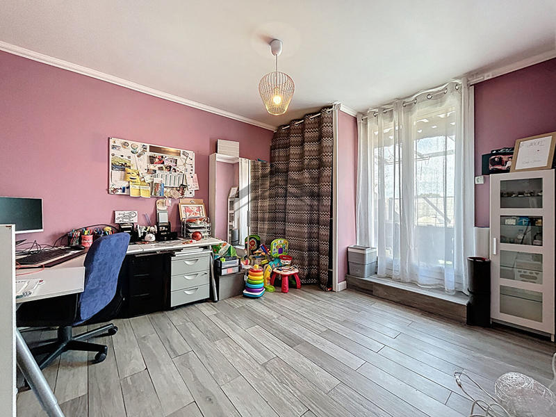 Maison - 87 m² - 4 pièces