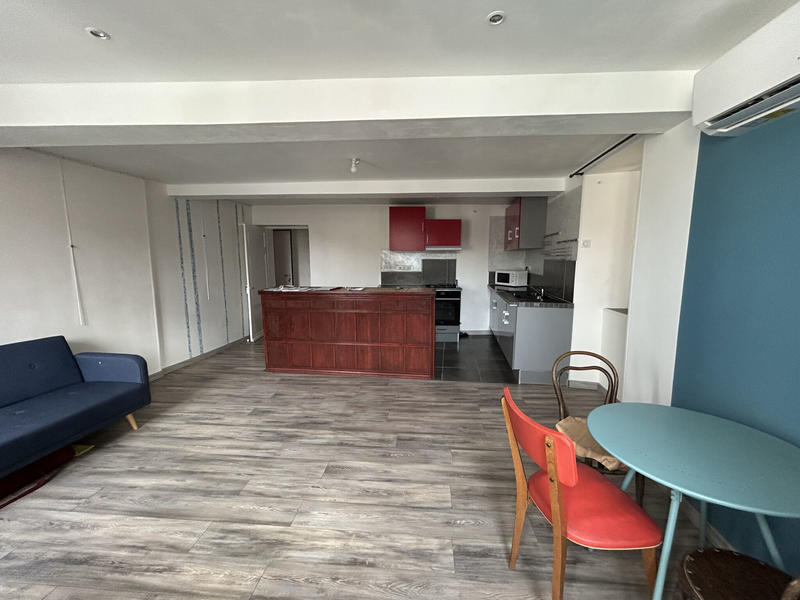 Immeuble - 76 m² - 6 pièces