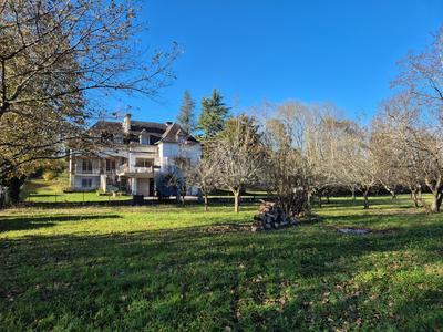 Villa - 240 m² - 7 pièces