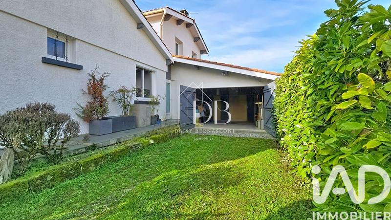 Maison - 170 m² - 6 pièces