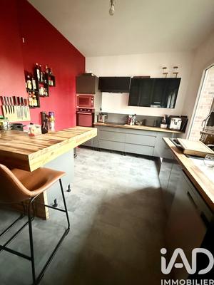 Maison de ville - 140 m² - 9 pièces