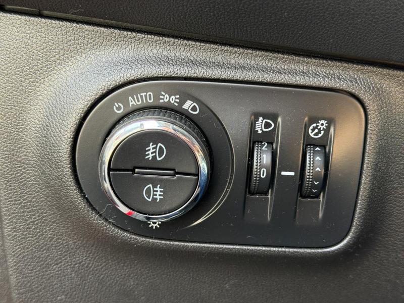 Opel Corsa 1.4 Turbo 100 ch Design Edition