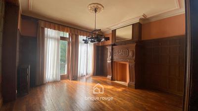 Maison bourgeoise - 238 m² - 7 pièces