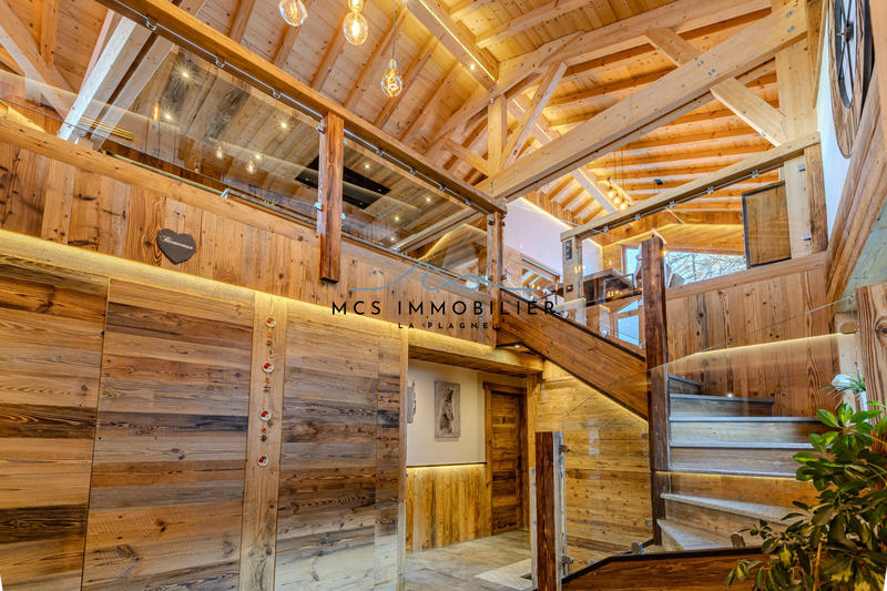 Châlet - 279 m² - 9 pièces