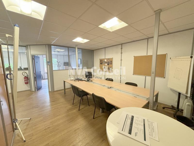 Local d'activités - 190 m²