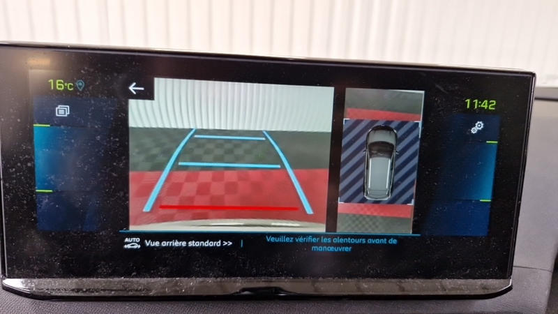 Peugeot 3008 1.6 Hybrid 225 E-Eat8 Roadtrip