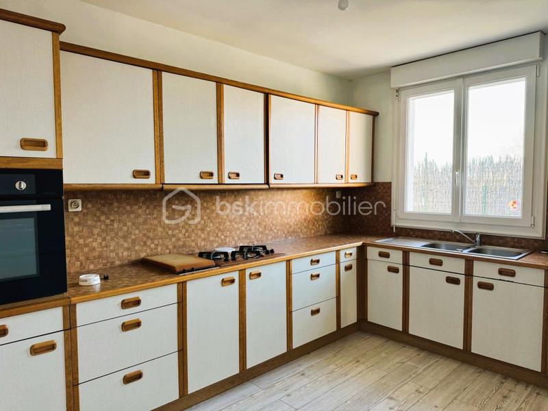 Maison traditionnelle - 75 m² - 3 pièces