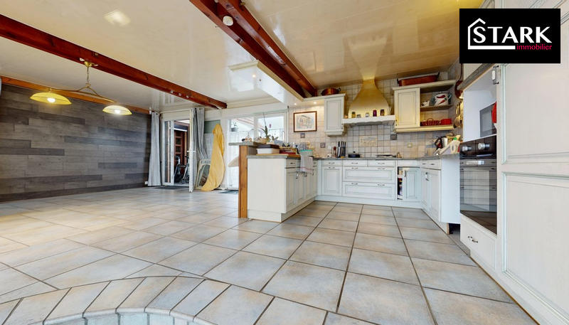 Maison - 130 m² - 6 pièces