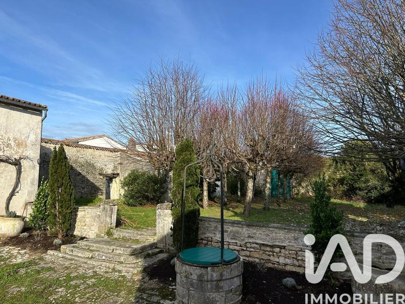 Maison - 230 m² - 9 pièces