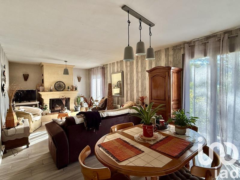 Maison - 96 m² - 4 pièces