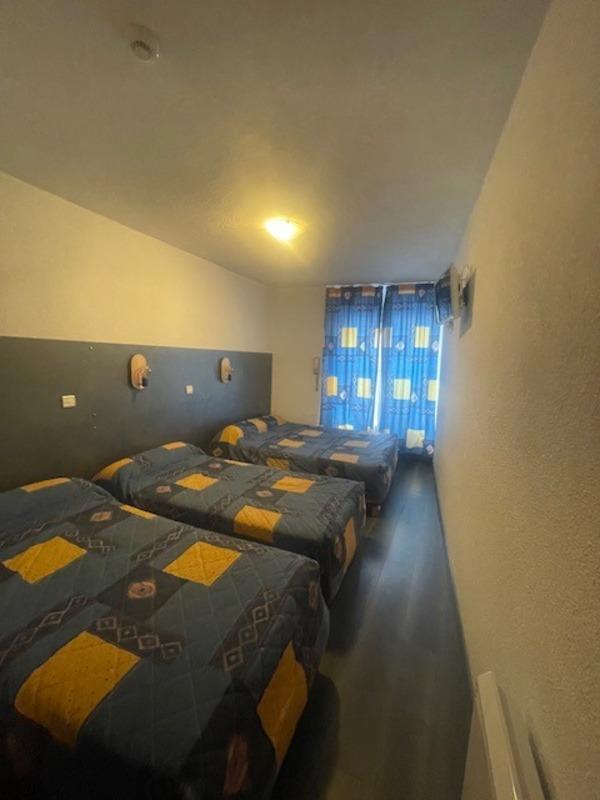 Fonds de commerce - 1 400 m²