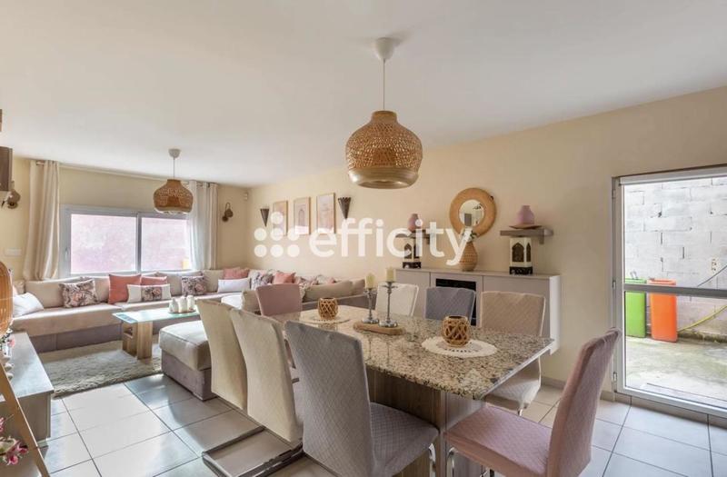 Villa - 181 m² - 7 pièces