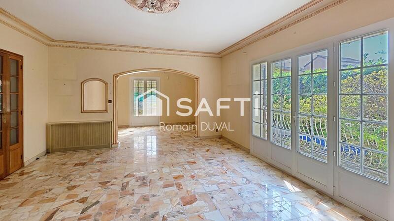 Maison - 161 m² - 7 pièces