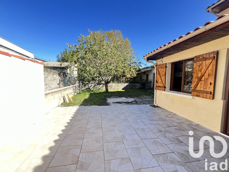 Maison - 99 m² - 5 pièces