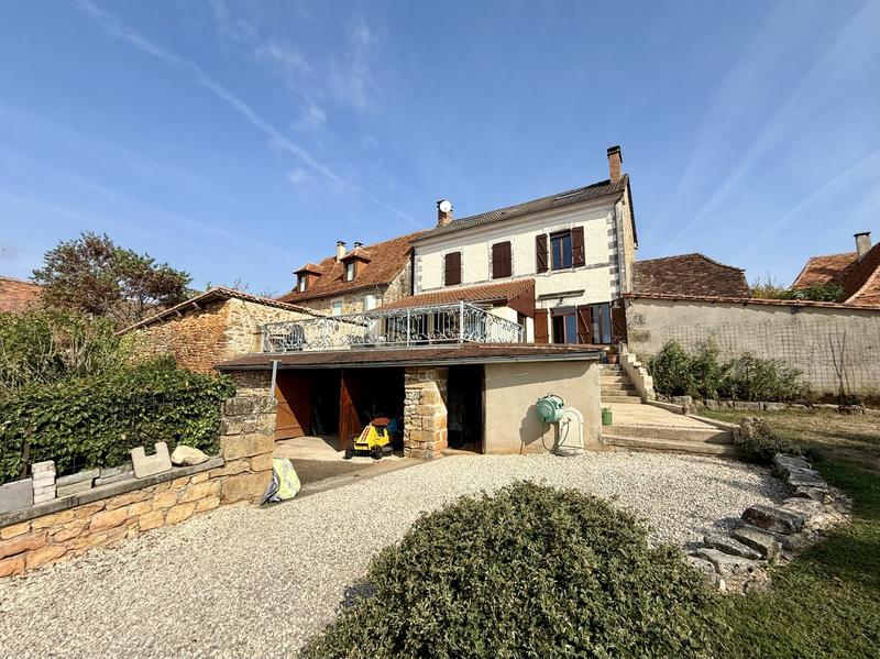 Maison - 120 m² - 6 pièces