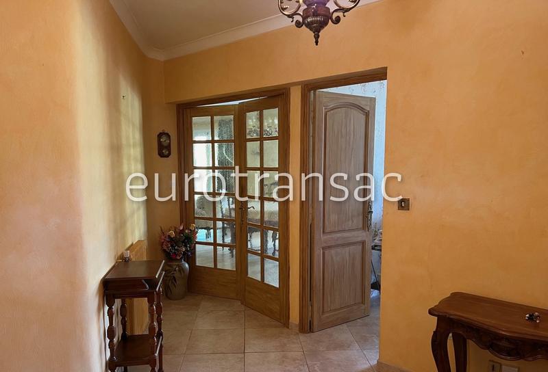 Maison - 259 m² - 9 pièces