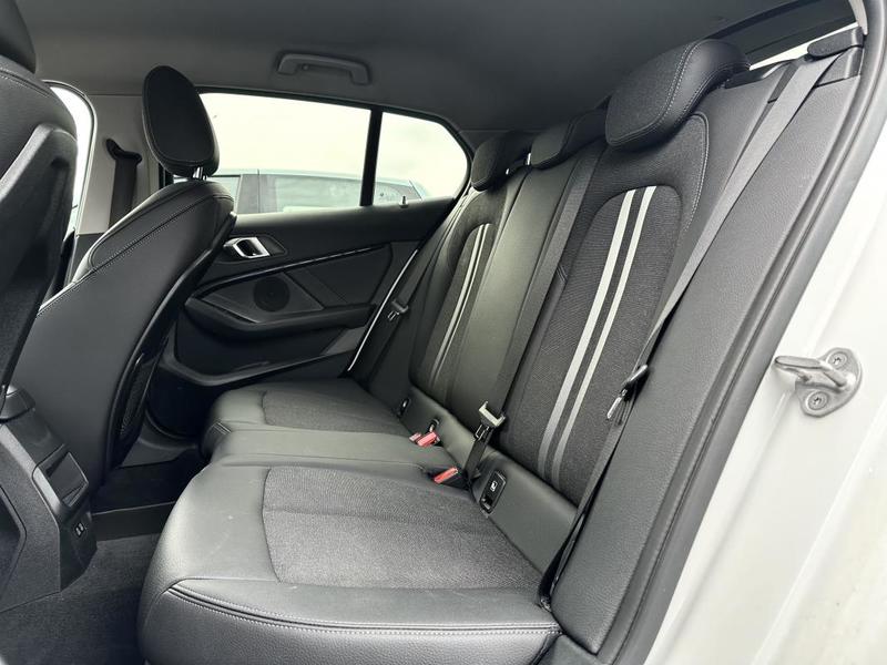 Bmw Série 1 5 portes 118i 1.5 i 12v Dct7 136 cv Edition Sport