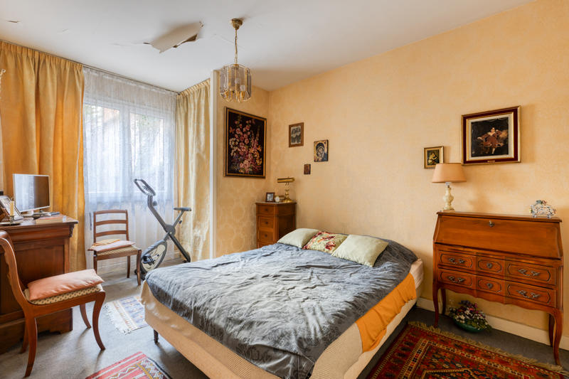 Appartement - 98 m² - 6 pièces