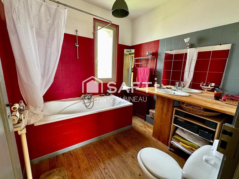 Maison - 171 m² - 8 pièces