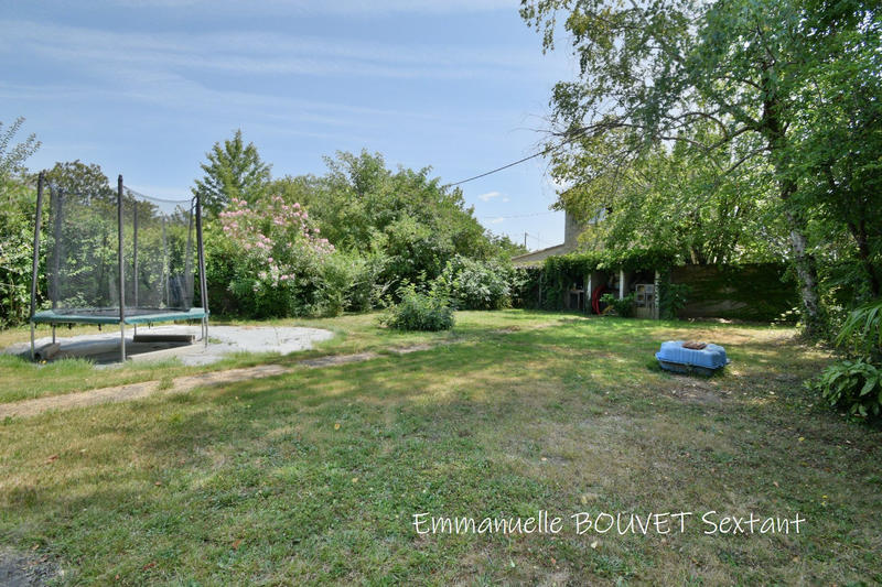 Maison - 209 m² - 9 pièces