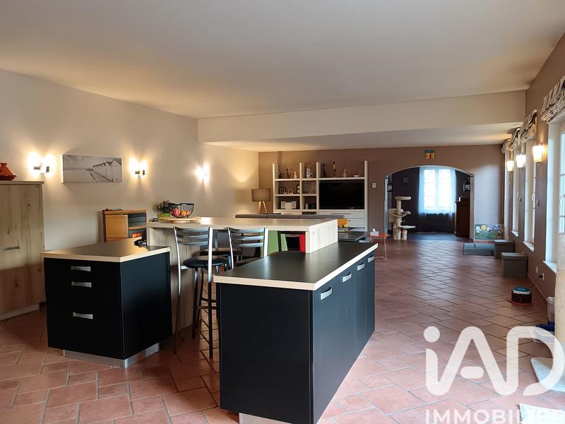 Maison - 198 m² - 6 pièces