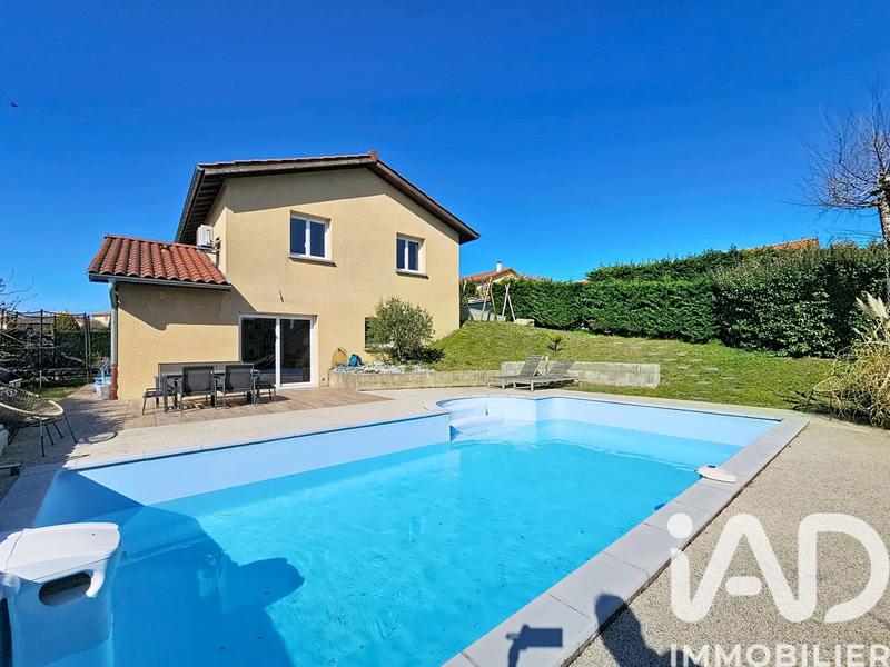 Maison - 96 m² - 4 pièces