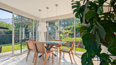 Maison - 225 m² - 9 pièces