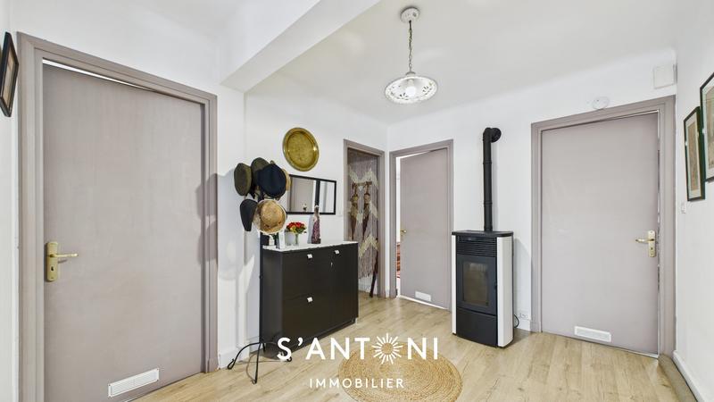 Appartement - 93 m² - 4 pièces