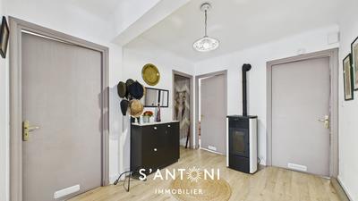 Appartement - 93 m² - 4 pièces