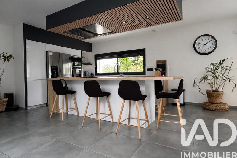 Maison - 122 m² - 5 pièces