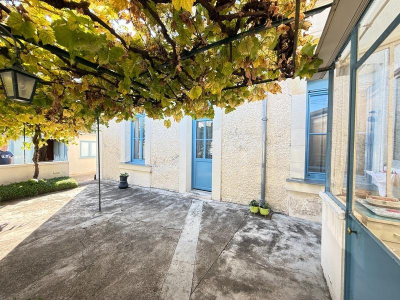Maison - 94 m² - 8 pièces