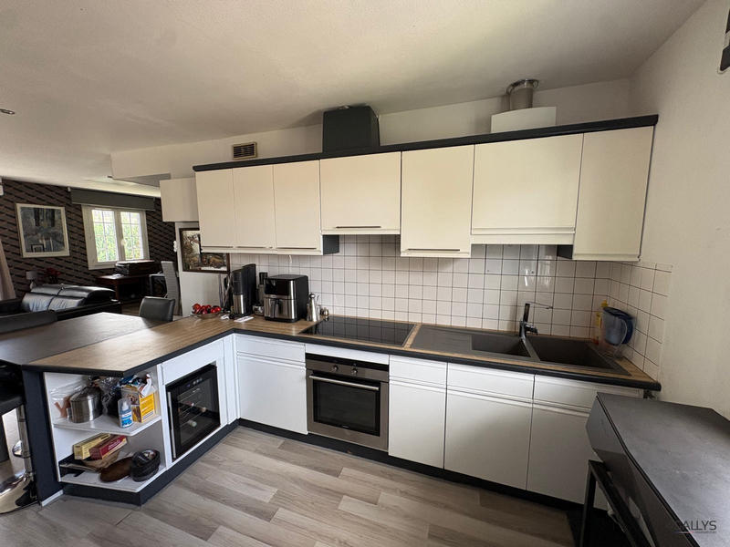 Maison - 90 m² - 6 pièces