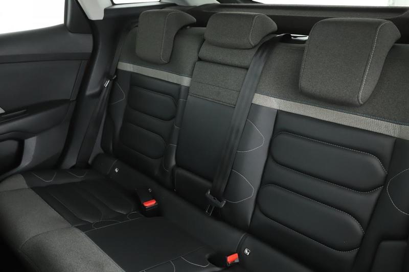 Citroën C4 1.5 Blue-HDi Shine Bv6 110 ch