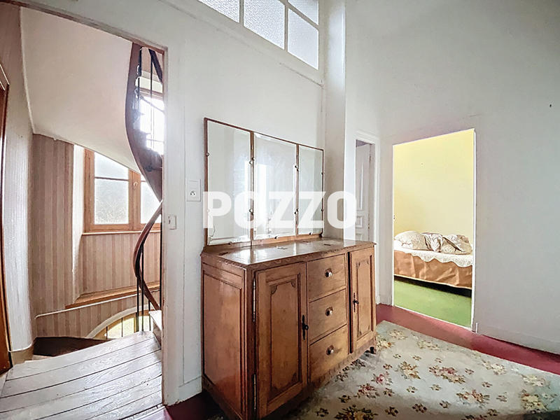 Maison - 171 m² - 8 pièces