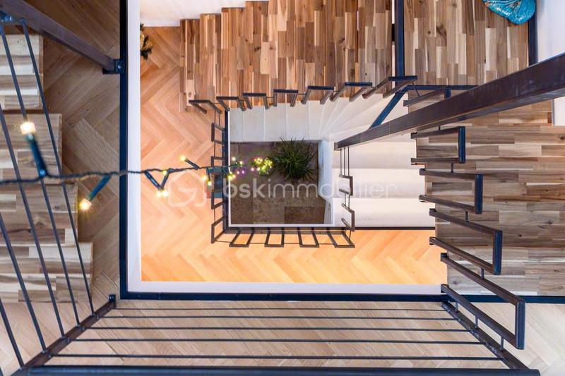 Maison - 160 m² - 5 pièces